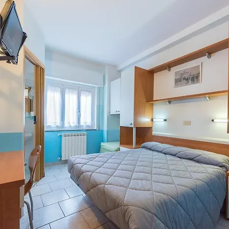 Hotel Santa Maria 2*
